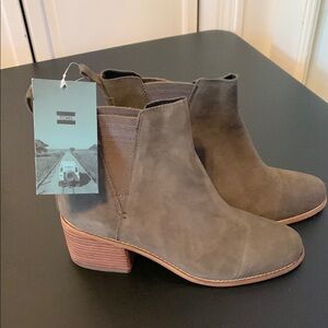Toms Esme Tarmac Olive Suede women's boots